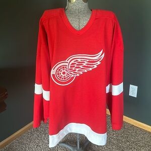Red Wings Jersey